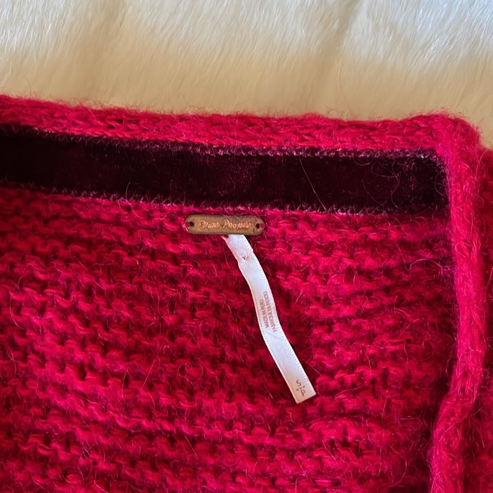 Free People Raspberry All Mine Sweater Size Small - Picture 6 of 10